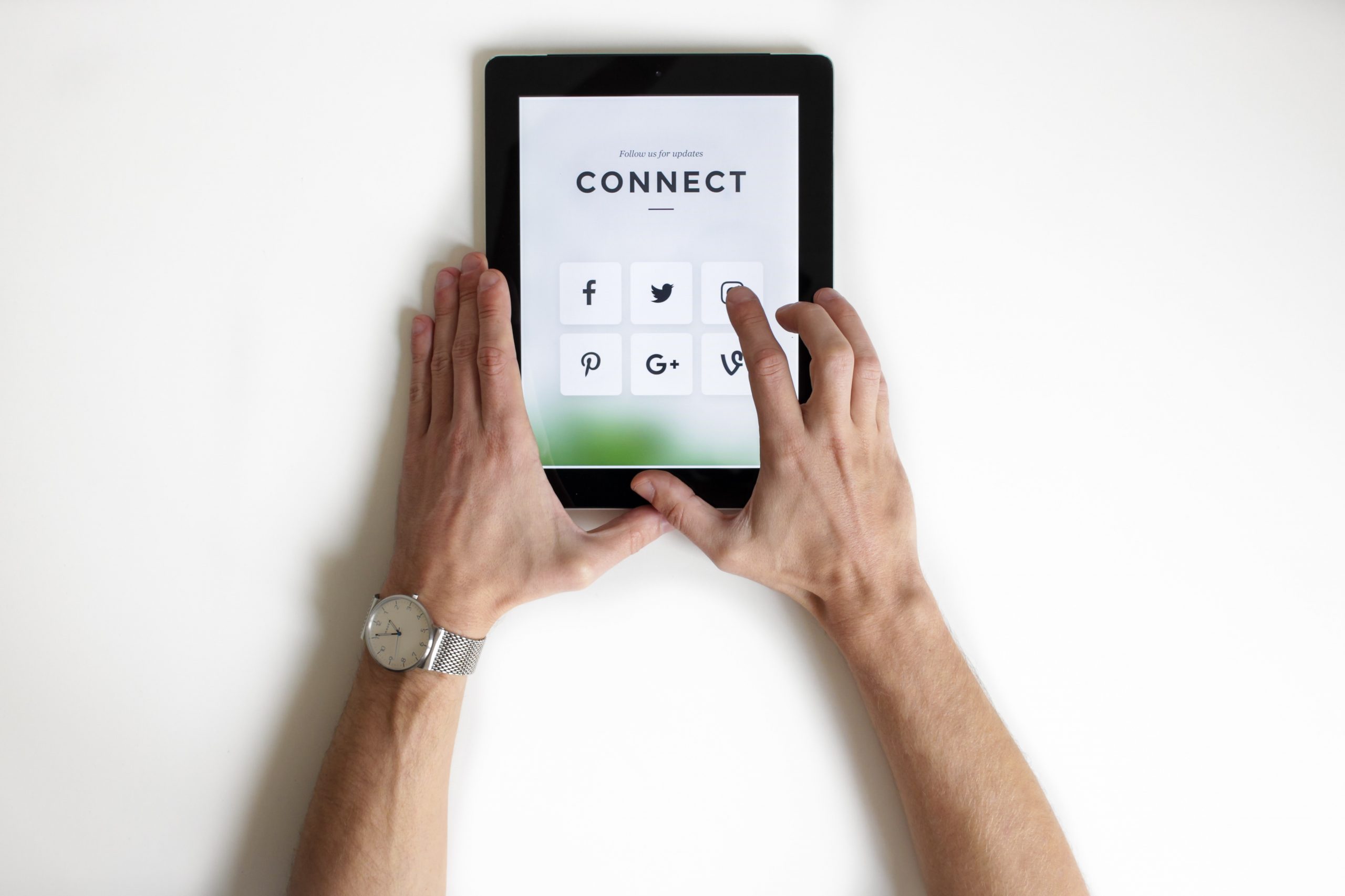 Social media groups as influencers: How to grow a loyal community through social media groups