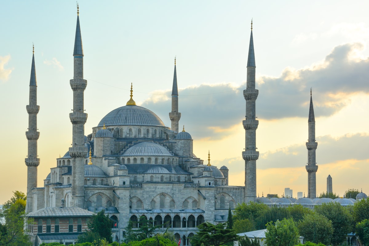 İstanbul Boğazı Türkiye'de sosyal medya büyümesini ve dijital pazarlamayı temsil ediyor 2026