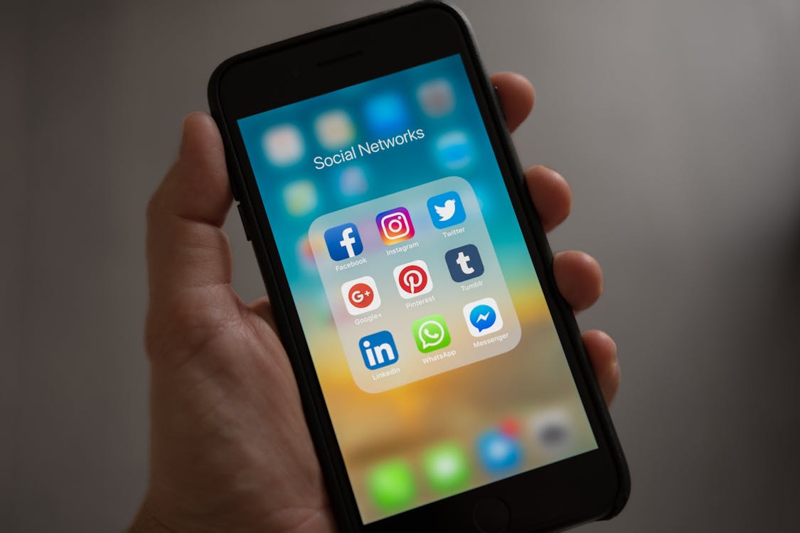 How to Measure Influencer Marketing ROI in 2026: AI Tools and Attribution