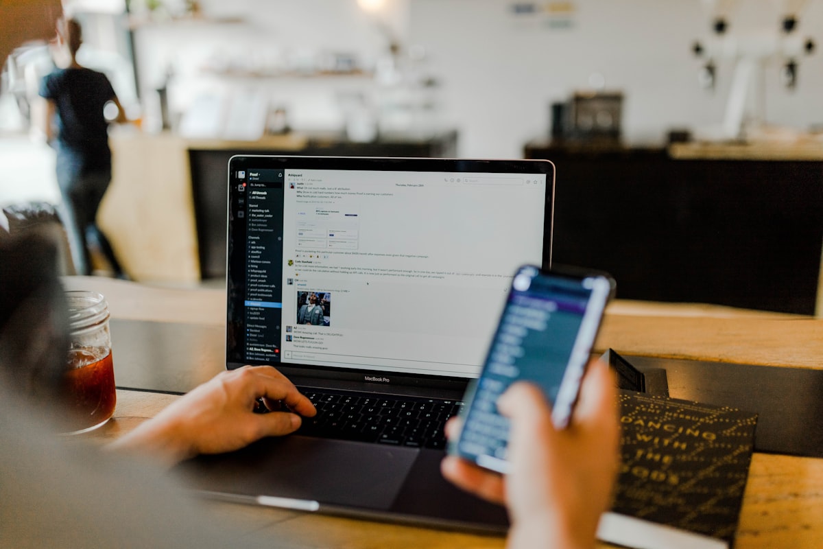Digital marketing analytics for influencer campaign tracking