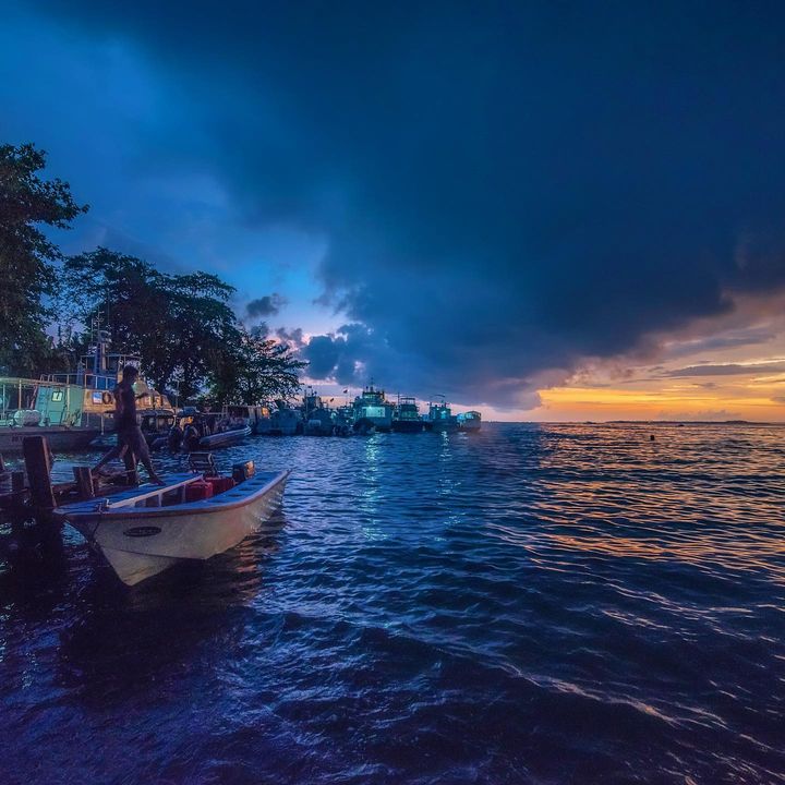 UsahaMina Harbor, Sorong - Papua
-
Photography gear supported by @focusnusantara
.
#thattravelblog #LiveTravelChannel #TravelStoke #lonelyplanet #BBCTravel #justgoshoot #TheGlobeWanderer #passionpassport #theculturetrip #worlderlust #AdventureCulture #lessismoreoutdoors #departedoutdoors #focusnusantara #worldcaptures #Artofvisuals #TravelAwesome #followmefaraway #travellingthroughtheworld #nakedplanet #CreateExploreTakeOver #CreateCommune #travelingpost #nala_rinaldo #papua #WeLiveToExplore #LetsGoEverywhere #igshotz #exploretocreate #travelandlife