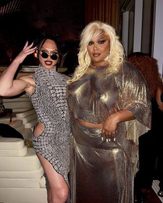 RT @PopCrave: Sasha Colby and Lizzo photographed together at a #MetGala after party. https://t.co/fUJrzBmd03