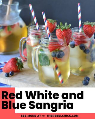 This Patriotic Red White and Blue Sangria Recipe embodies everything I love about the summertime holidays. https://t.co/YXz6E9E89f