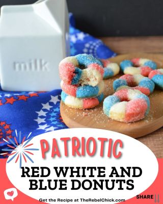 This Red White and Blue Donuts Recipe is just perfect for whipping up before you get started with your fun day! https://t.co/ODT1fEaoMa