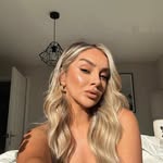 ⠀⠀⠀⠀⠀⠀⠀⠀⠀Laura Gemma Meachem