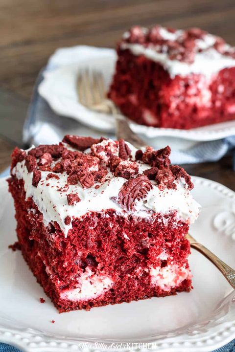 It's that time of the year again!
https://thissillygirlskitchen.com/red-velvet-cheesecake-cake/