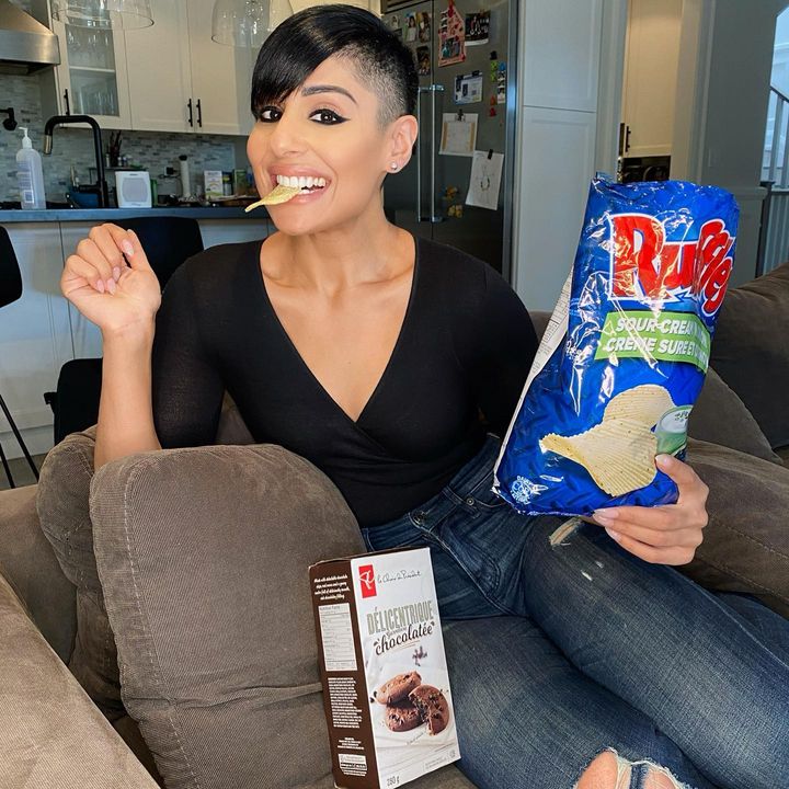 This is NOT a commercial for Sour Cream & Onion chips… although let’s be clear, I AM obsessed. I also love stale gummy candy, Twix chocolate, jalapeño cheddar popcorn, and cake. All the cake. 😂

Do you feel bad about the fact that you crave “junk food”? ☹️

If so, listen up:

Sustainable results will come only when you recognize and accept that you ARE going to want “less healthy” food. It’s just a fact. You WILL want it. And that’s okay! 🙌

Expecting yourself not to want it is what sets you up for failure. Thinking that there’s something wrong with you, your commitment, or your willpower just because you want “junk food” is what causes so much of the noise, stress, and anxiety. 🙅‍♀️

“Shouldn’t I be over it by now?” 😭 (no.)
“How come all those influencers online just want to eat healthy meals and snacks all day?” 😭 (they don’t.)
“Will I ever get over my cravings”? 😭 (maybe.)

Let me be clear:

There’s nothing wrong with you. ❤️
You’re allowed to enjoy food –  ALL types of food - whether the food is considered “healthy” or not! ❤️

Accepting this fact is one of the first steps to breaking the negative cycle you’re in. 👏

What cycle? Oh you know, the one where you:

Expect 100% compliance 
Cave and eat forbidden foods 
Feel guilty AF
Fall off the wagon entirely 
Start again on Monday 

Understand that you WILL want a burger, or chips, or a muffin (mmm… god I love muffins) so that you can plan your fitness and nutrition schedule accordingly. Factor in the foods that you love (within reason, of course 😉) and enjoy the hell out of them. 👍

Don’t plan to give it all up... EVER... because your life isn’t meant to suck. 👏👏👏