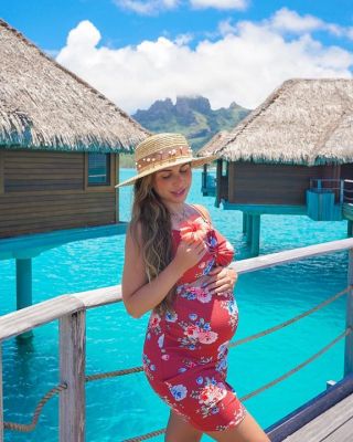 Bora Bora Vibes 🌺💙🌺🌊.
My Pregnancy 🤰 Dress By @sheinofficial @shein_us 💗.
They have Maternity Clothes 👗👍👌.
Take an Extra 15% Off with Discount Code: 3Olavarria15 🛒.
.
Also they have a Black Friday Sale Up to 80% Off 😱🔥.
.
SHEIN Maternity Floral Print Twist Front Peekaboo Dress - Product ID : 1381261 👍.
.
#SHEIN #SHEINgals #sheinofficial #sheinus #alexaostyle #lasaventurasdealexa #travel #style #travelwithstyle #boraboravibes #boraborastyle #boraboraisland #borabora #boraborabeach #boraboracolors #boraborabora #boraborabungalow #bungalow #bungalows #bungalowstyle #overwaterbungalow #fourseasons #fourseasonsborabora #maternitydress #maternityclothes #blackfriday #blackfridaysale #pregnant #pregnancy #babymoon