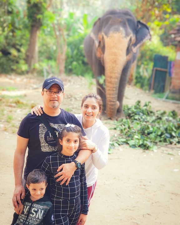 Life isn't Perfect but it has Perfect Moments.
Alhumdulilah ❤

What's your best moment in your life? 
#elephant
#srilanka .
.
.
#vacation
#throwback