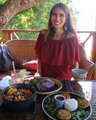 Sabaidi from Luang Prabang, Laos 🇱🇦!

Gosh, I really have to get our plumbing fixed!

Ha! 

Picture 1: Kwangsi Falls. It’s real. That ain’t green screen.

Picture 2: Laotian food. Super luv their flavours 😍

Picture 3: Almost food coma in a treehouse 🌳🏠 over looking d Mekong river.  @ Ock Pop Tok