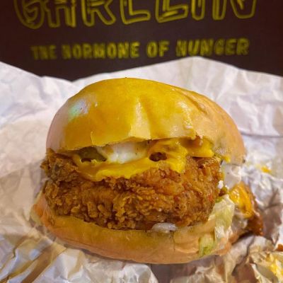 Classic Beef, Classic Chicken and Fries ... @ghrelin.kw #almost_burger #almost_chicken #almost_recommended #يوصى_به_تقريبا  @ Aswaq Alqurain