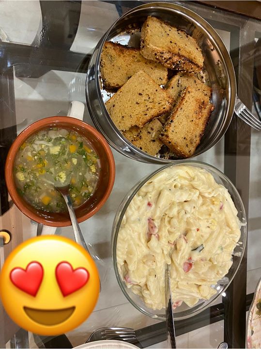 Yummy Pasta, lemon coriander n veggie soup and home baked bread toasties!!! Delicioussss!!! 😍😍😍😍