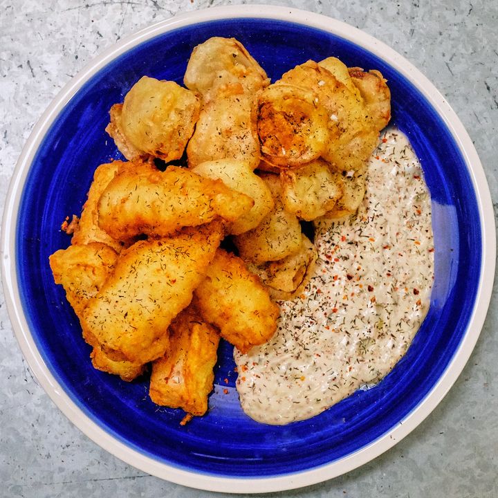 #Sponsored

Right. So I wasn't planning on making this today, but without further adieu... Here we have Alaskan Pacific Cod and Vidalia Onions flash fried in a sourdough tempura. I made a little remoulade for dipping.

It was the sourdough tempura that made me fry everything up. I was thinking about tempura batter for some reason and... Well it's just flour, cold water, and egg....and sourdough discard is just flour and water so.... I wondered... Could you make tempura with sourdough discard?

Yes! Yes you can! And it is good too.

I just loosened about 2 cups of discard with a little cold water and then added one beaten egg. It's important that you start with refrigerator cold discard though.

Anyway... It came out nice and light... Crispy.... With a sourdough tang. It was a great way to use a little of the Pacific Cod that I just recieved from Sitka Salmon Shares.

If you don't know, the folks over at Sitka Salmon Shares pair you up with a real Alaskan fisherman, who in turn sends you some of the catch each month. This is high quality wild fish caught using sustainable practices.
If you head over to SitkaSalmonShares (with the dot com) you can check out the fresh seafood that can be delivered to your door, and if you use the code Foodiefather on checkout I can save you some cash.

#foodiefather #foodblogger #yummy #comfortfood #homecooking #sitkadalmonshares #sitka #alaskanfishing #wildfish #sustanablefishing #foodie #seafoodlovers #seafoodie
#pacificcod #fishandchips #goodfood #sourdoughdiscard #sourdoughtempu #tempura
#fujixh1 #myfujifilm #fujifilm_xseries #fujinon #fujifilmusa #fujifilm_northamerica #fujifeed @sitkasalmonshares