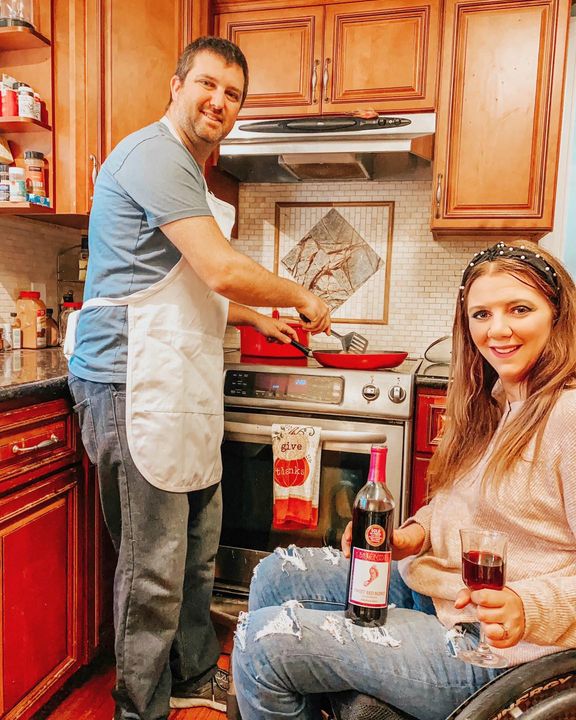 It is National Men Make Dinner Day! It might just be frozen meatballs but dang they are good!  #ad 

this Barefoot Wine & Bubbly Cellars Sweet Red Blend was the perfect choice for such an evening. I had always shied away from red wines but this one is so smooth and sweet! It's the perfect delicious combination of Zinfandel, Pinot Noir, Barbera, Grenache and Petite Sirah.   

So now that you are aware of the holiday, grab your favorite Barefoot Wine and sit back while then men make dinner! #BarefootSlayTeam #BarefootWine