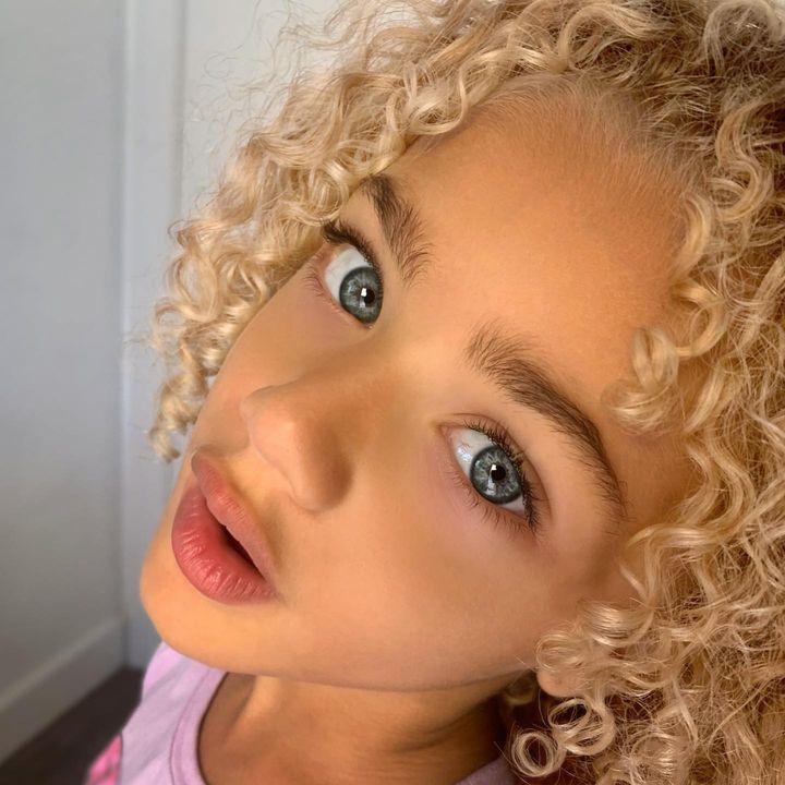 “The prettiest eyes sparkle from the inside out.” ~Atticus
.
.
.
.
.

#KaiaRose #eyes #prettyeyes #naturalbeauty #kidsofinstagram #cutekidsclub #daughter #daughtergoals #childmodel #kidmodel #kidscasting #mostbeautifulgirlintheworld #5yrsold #curls #naturalhair #natural #naturalbeauty #mixedkids #mixedgirl #curlyhair #eyebrowgoals #eyebrows #perfecteyebrows #perfectbrows #browsonfleek #eyebrowsonpoint