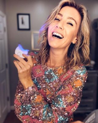 (#ad) Caught in the act! Don’t mind me, I’m just whitening my teeth with @MakeItGleem new whitening kit before a date night on the couch 😉.

I love how easy the kit has been to do and it gets my teeth on a next level white in 7 days! Head over to the blog for my tips on whitening your teeth and a few tricks on when you can do it - yep I’ve definitely whitened during a zoom call!

Plus they’re available at walmart.com! #gleempartner #makeitgleem @ Williamsburg, Brooklyn