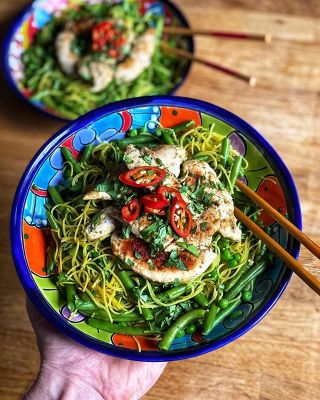 Given current circumstances, healthy and easy food that you can cook at home without breaking the bank is more important than ever! Start with this Warm Thai Green Chicken Noodle Salad for £1.90 in 15 minutes. Click Save ? Given the amount of time everyone is expecting to be at home, cooking tasty, simple recipes is more important than ever! This is the perfect place to start, with only 6 key ingredients, you don’t need to clear out the supermarket and you don’t need to be a pro chef. You could also use literally any curry paste you have in the cupboard instead of Thai Green ? Oh, and it’s delicious of course ? #LessThan2 —————————————————————— INGREDIENTS

600g Chicken Breast (£3.60)
400g Frozen Green Beans (34p)
200g Frozen Peas (13p)
30g Fresh Coriander (39p)
600g Singapore Noodles (£2.50)
3 Tbsp Thai Green Curry Paste (45p)
3 Tbsp Sesame Oil (18p) —————————————————————— RECIPE

You’ll need a saucepan for the veg, microwave or saucepan for the noodles and a frying pan for the chicken. Boil the kettle with enough water for all of your veg.

1. Chop up your chicken and try to add your Thai green paste evenly for an hour or so before cooking. Finely chop your coriander.
2. On a medium to high heat with a splash of sesame oil, pan fry your chicken breast for 7 minutes. Flip the pieces regularly to cook evenly.
3. Immediately put your green beans on a high heat for 4 minutes. Drain with cold water to cool.
4. Pop your noodles in the microwave for three minutes. Immediately boil your peas for a further 2 minutes before draining under cold water.
5. Take everything off the heat, mix your noodles, coriander, green beans and peas with a splash of sesame oil.
6. Add your salad to bowls, with the chicken on top and enjoy!