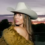 Christy Carlson Romano