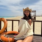 𝑳𝒊𝒂𝒏𝒆 𝑽𝒆𝒓𝒂 𝑷𝒐𝒍𝒕